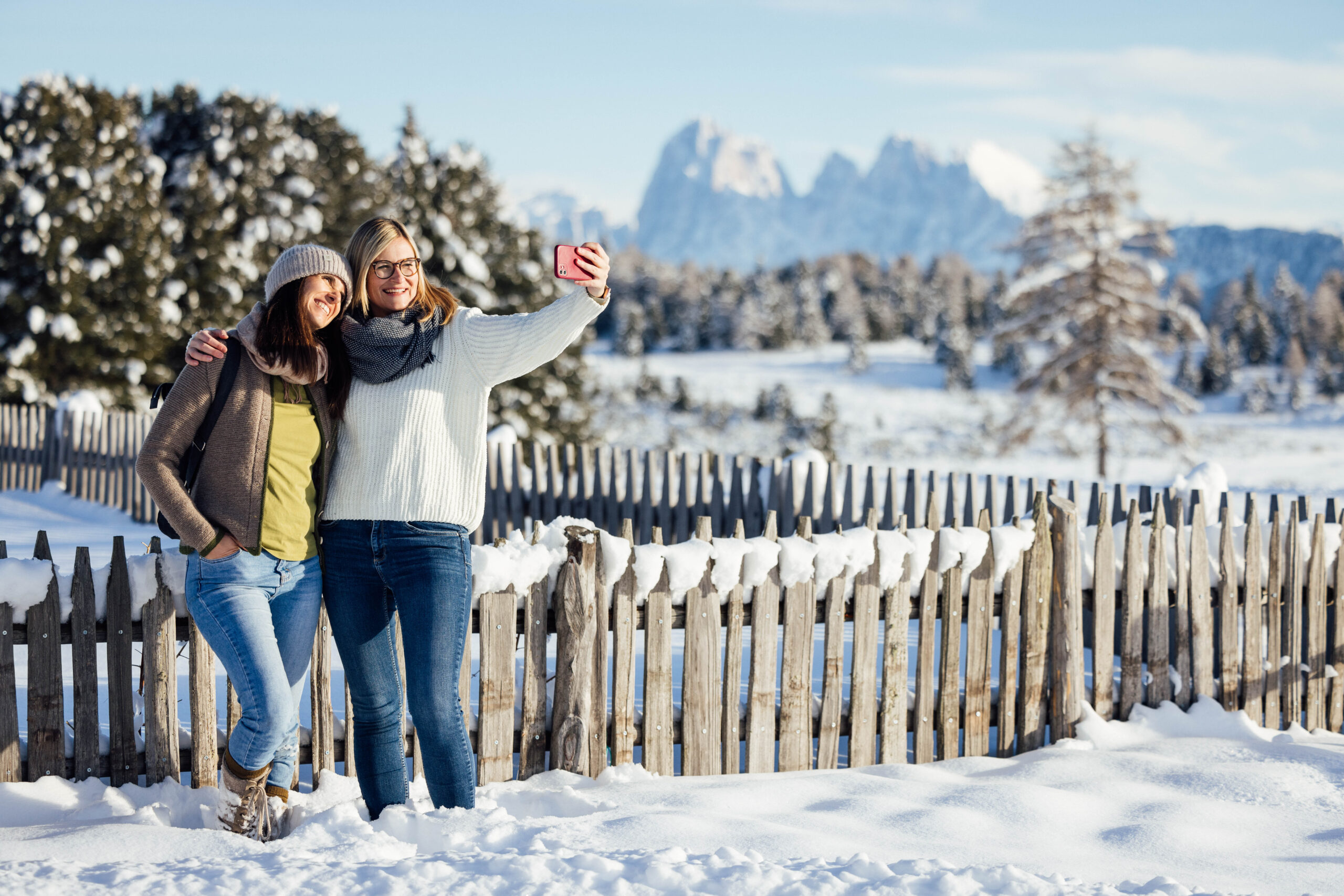 Genuss, wandern, Winter, Schnee, Rinderplatzhuette, Villanderer Alm, Klausen, Suedtirol, Italien